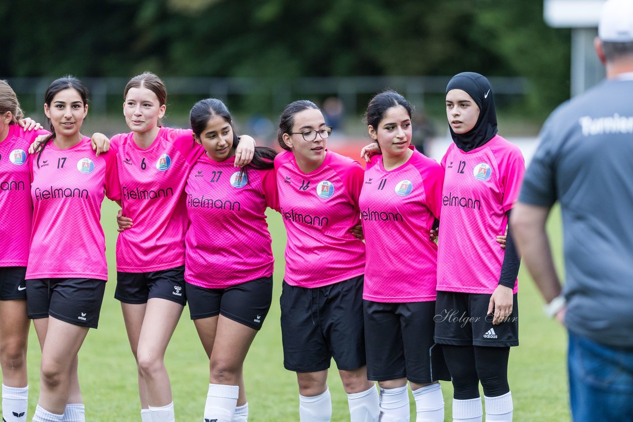 Bild 422 - Loewinnen Cup